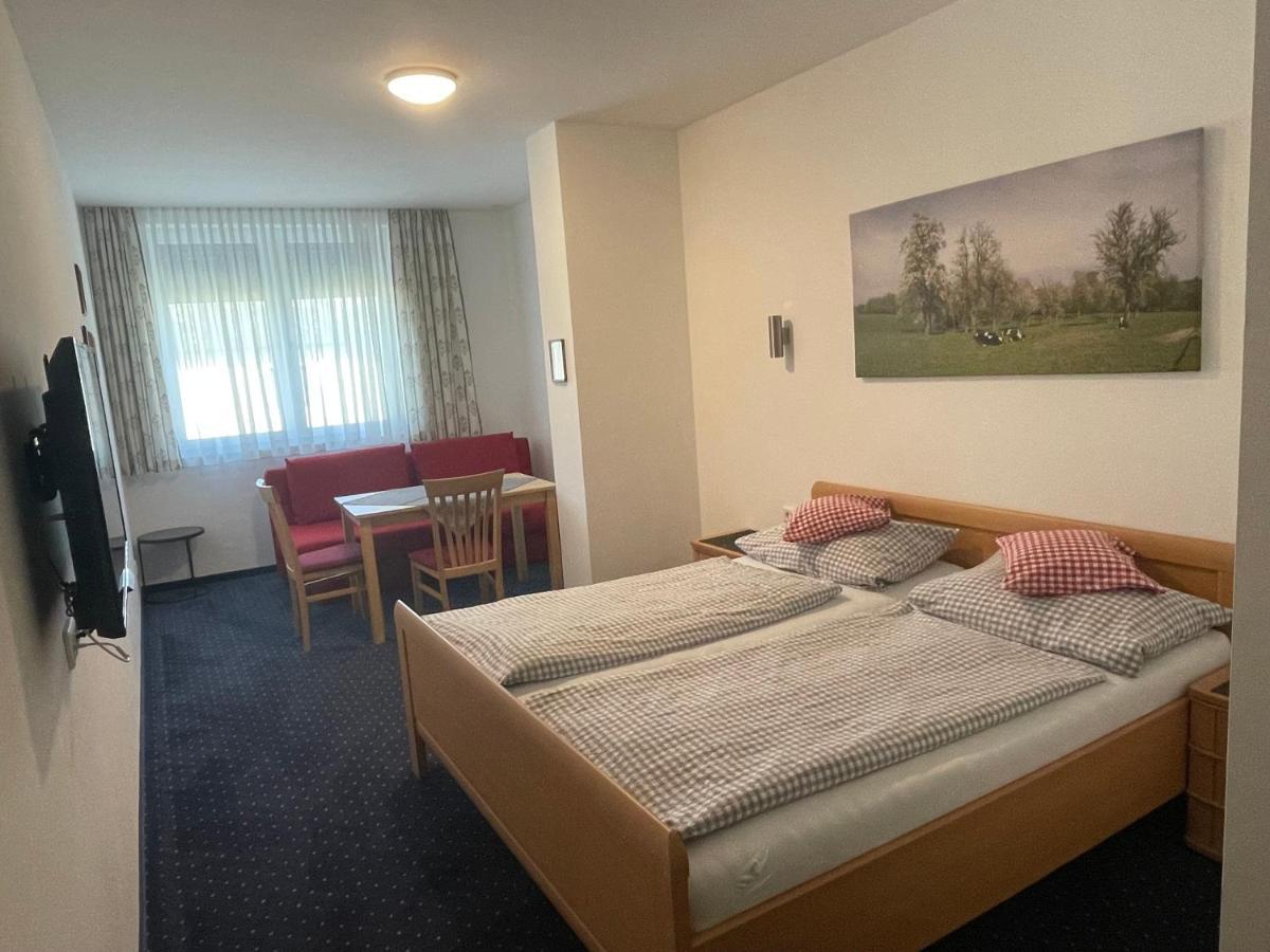 Hotel - Landgasthof Winklehner Sankt Pantaleon  Экстерьер фото