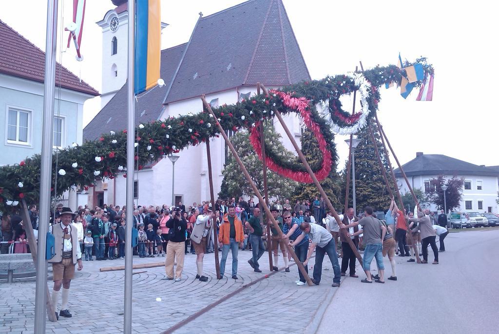 Hotel - Landgasthof Winklehner Sankt Pantaleon  Экстерьер фото