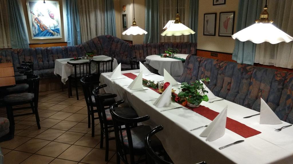 Hotel - Landgasthof Winklehner Sankt Pantaleon  Экстерьер фото
