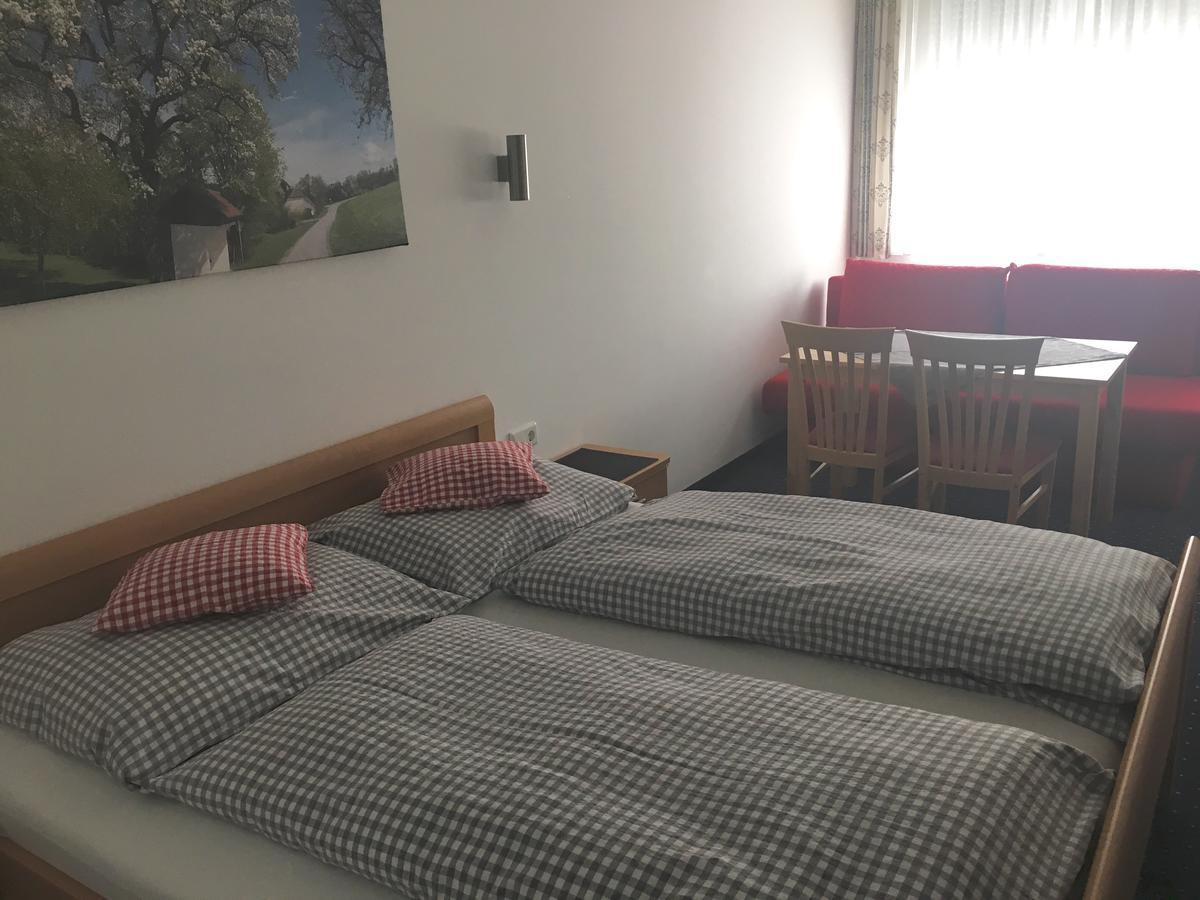 Hotel - Landgasthof Winklehner Sankt Pantaleon  Экстерьер фото